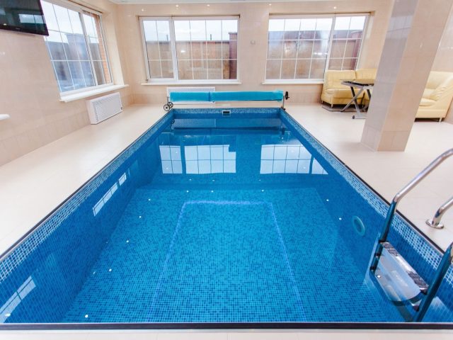 Comment hiverner sa piscine : guide pratique
