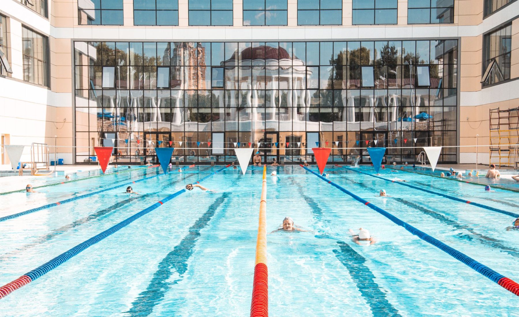 Dès le début des travaux, des coûts cachés alourdissent votre rénovation de piscine